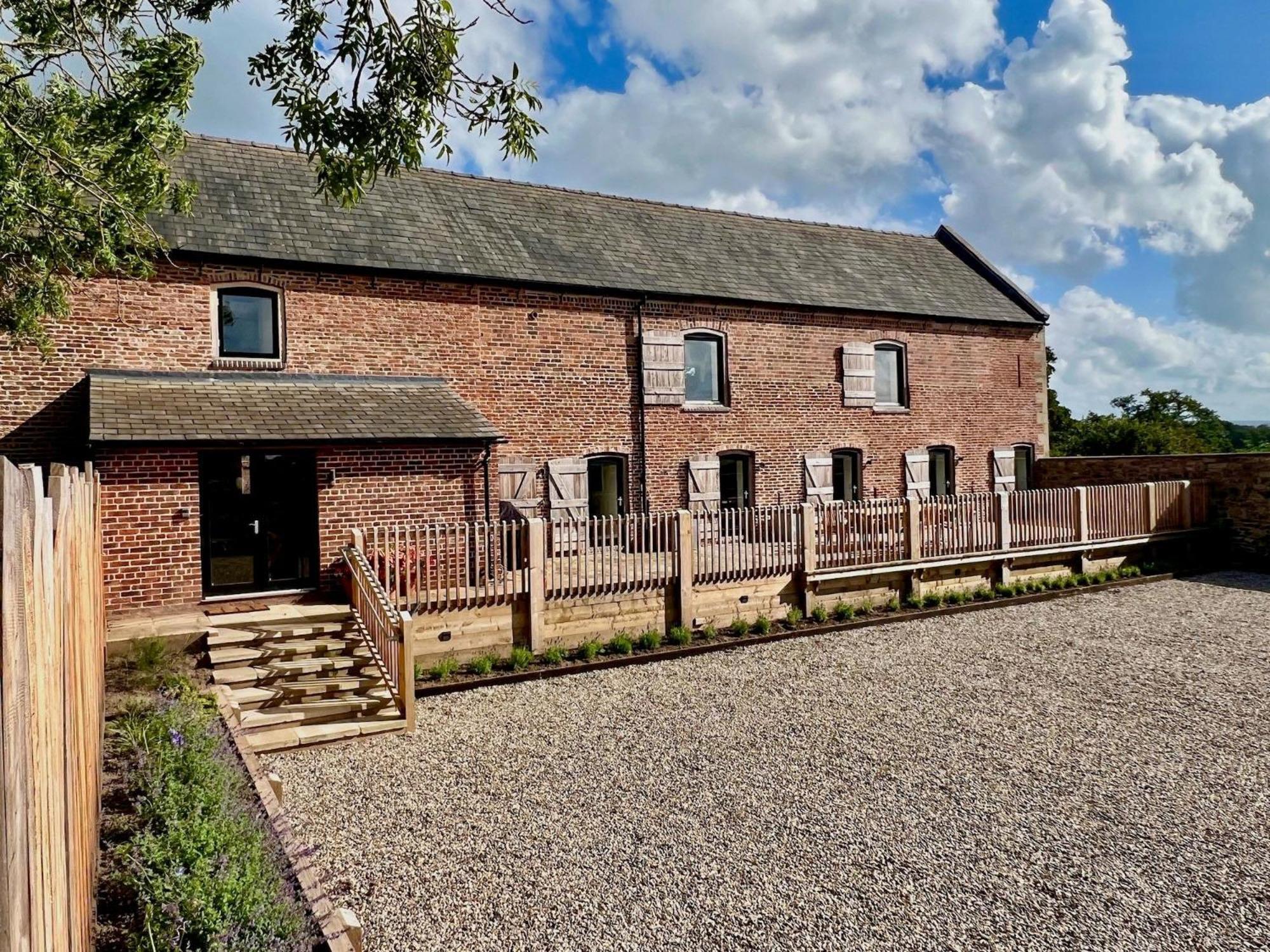 The Barn At Plas Ashpool Sleeps 8 Llandyrnog Exterior photo